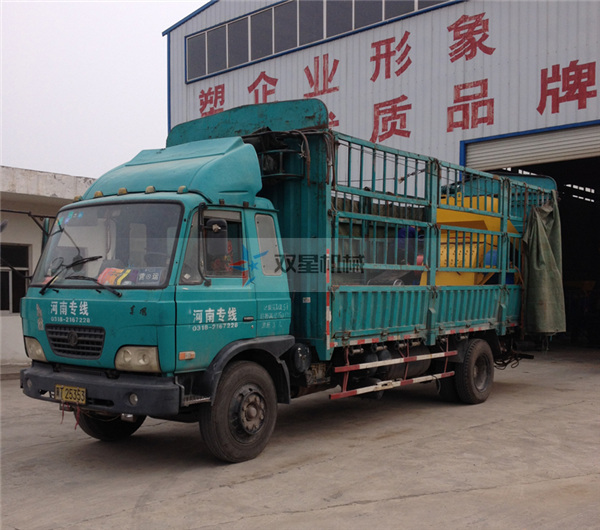 <a href='http://dianzizhifu.cn/psj/87.html' target='_blank'><span>廢鐵破碎機(jī)</span></a>廠家設(shè)備發(fā)貨現(xiàn)場