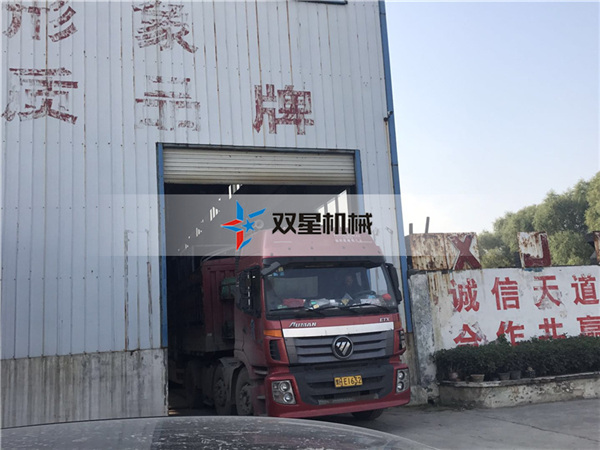 <a href='http://dianzizhifu.cn' target='_blank'><span>廢鋁破碎機(jī)</span></a>生產(chǎn)線設(shè)備發(fā)往福建泉州
