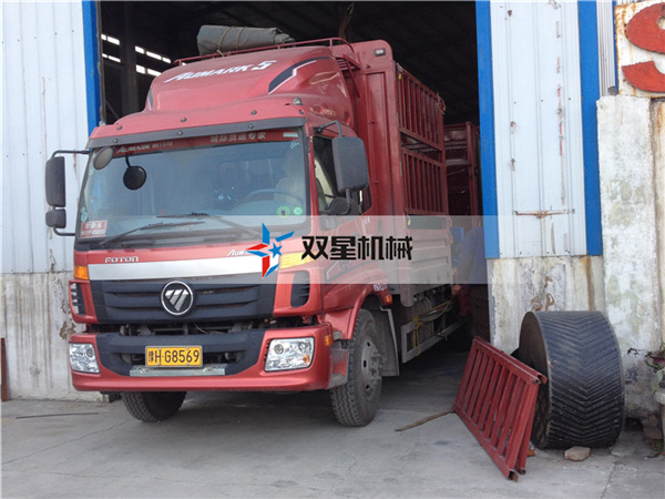 <a href='http://dianzizhifu.cn/feilv/724.html' target='_blank'><span>斷橋鋁破碎機</span></a>生產(chǎn)線設備發(fā)往貴州貴陽