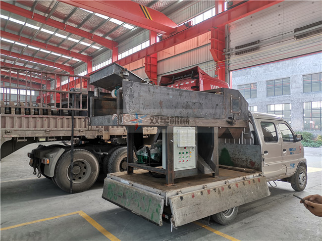 <a href='http://dianzizhifu.cn/' target='_blank'><span>廢鋼破碎機</span></a>渦電流分選機發(fā)貨現(xiàn)場實拍